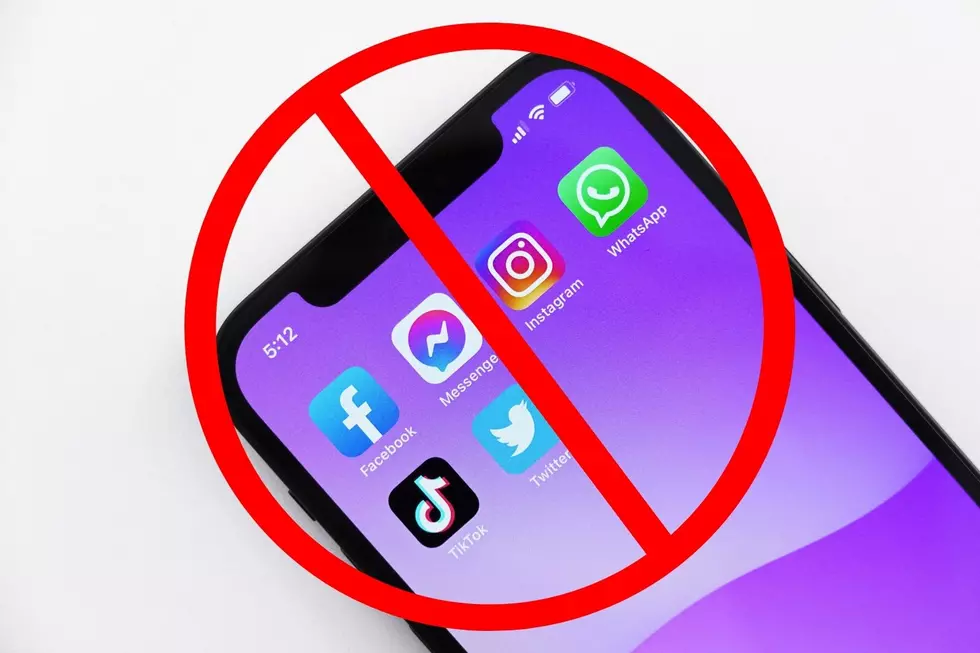Social Media Addiction Leads Mom to Reward Son for Staying Off Platforms