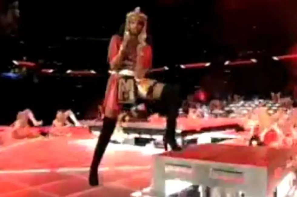 M.I.A. Gives the Finger to the Camera During Madonna Halftime Show at 2012 Super Bowl XLVI
